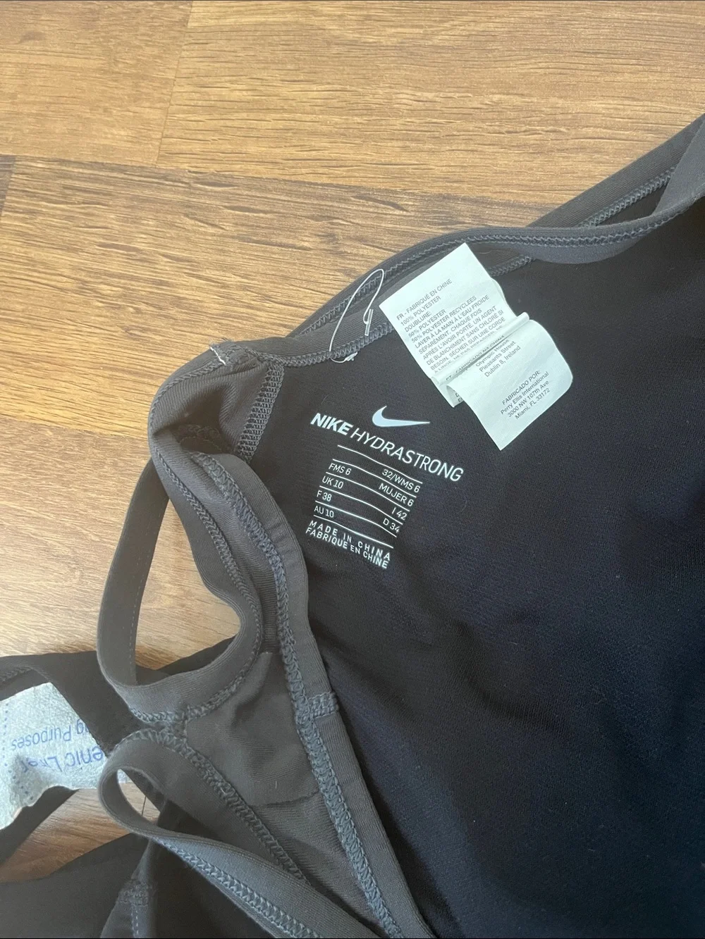 Nike HydraStrong Swimsuit Black and Gray Size 6 Like New